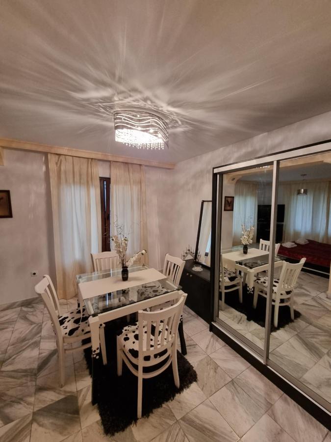 Tsar Simeon, 2 Bedroom, Living Room And Fireplace 索菲亞 外观 照片